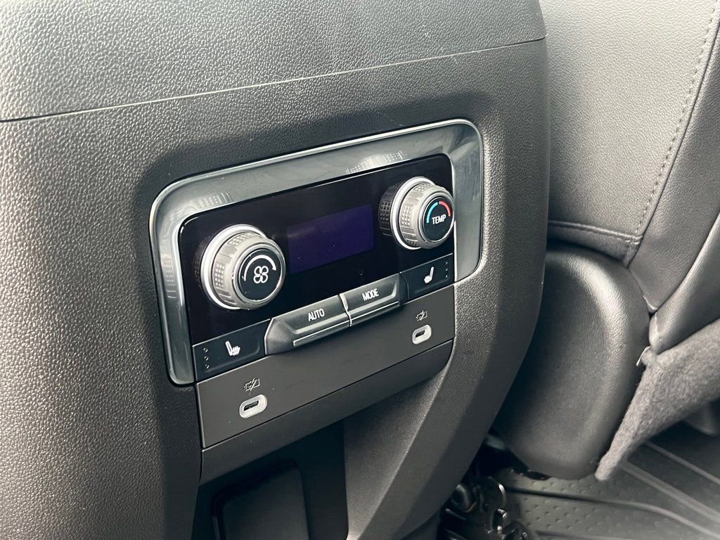 Used 2024 Chevrolet Tahoe High Country w/ Premium Package AWD/4WD image 12