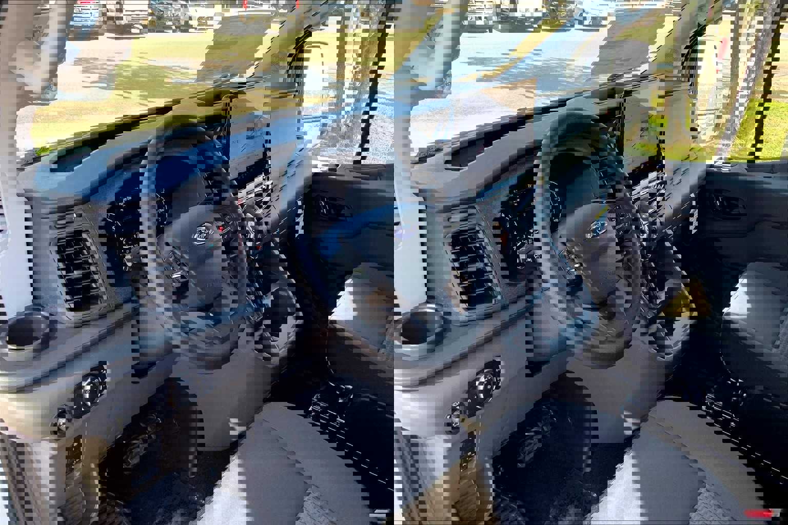 New 2025 Ford Transit 350 XLT image 8