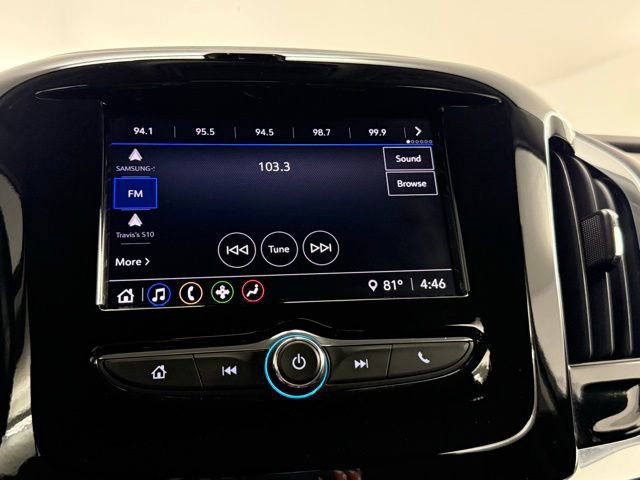 Used 2021 Chevrolet Traverse LT image 20