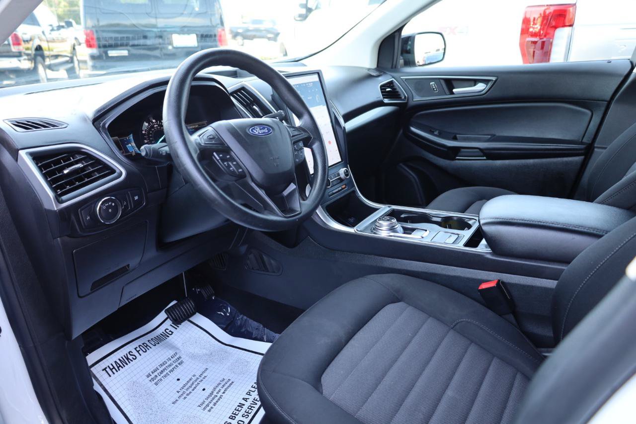 Used 2022 Ford Edge SE w/ Black Appearance Package AWD/4WD image 7