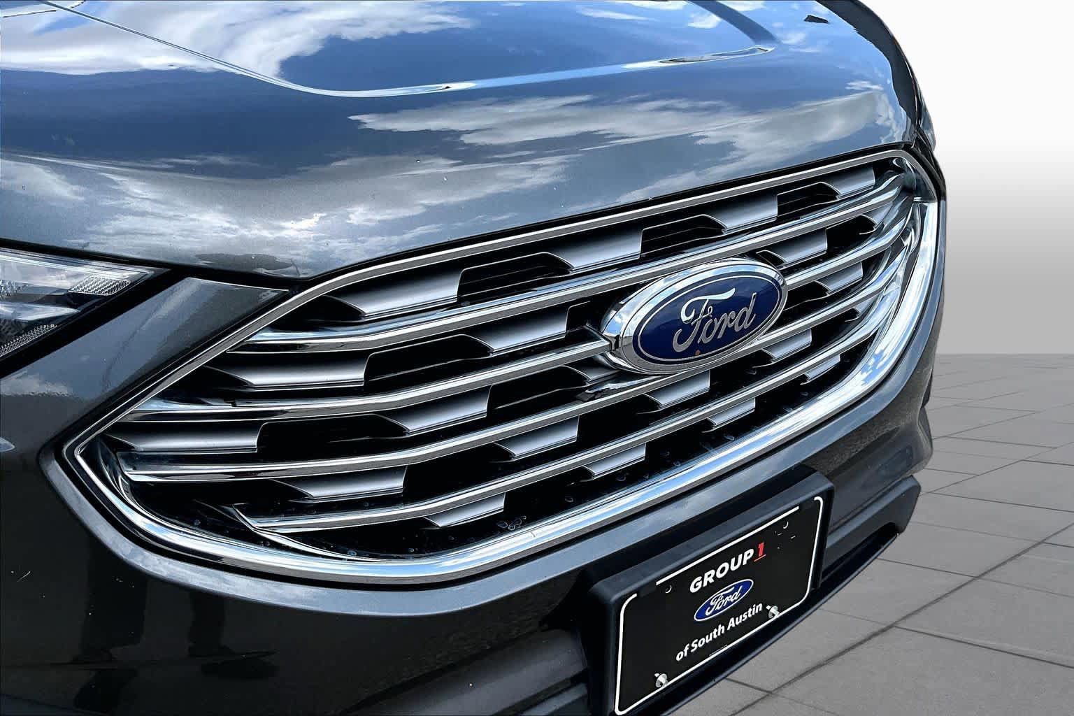 Used 2020 Ford Edge SE FWD image 30
