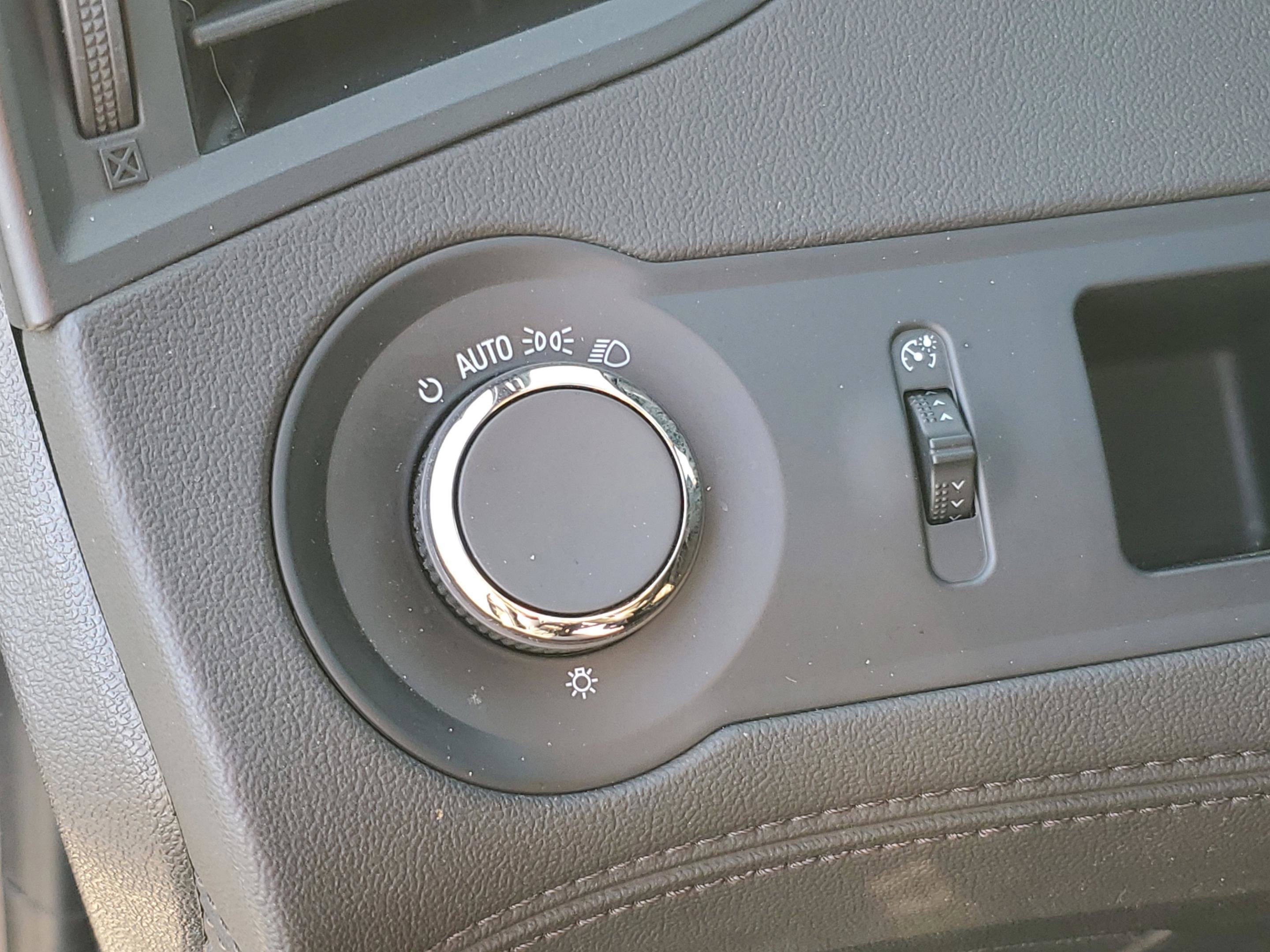 Used 2014 Buick LaCrosse Premium w/ Ultra Luxury Package FWD image 21