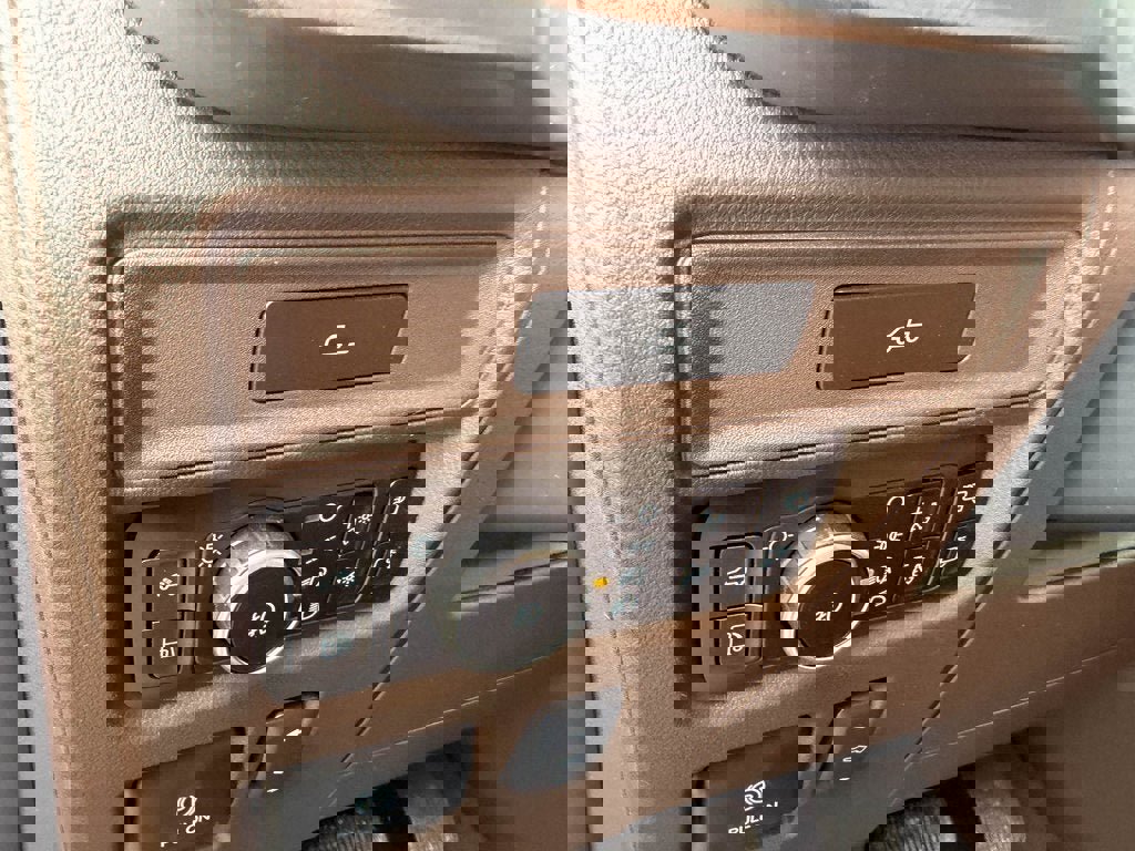 New 2026 Ford F150 King Ranch w/ Equipment Group 601A High image 10