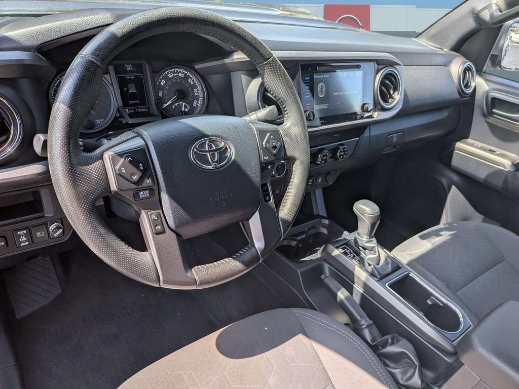 Used 2019 Toyota Tacoma TRD Sport AWD/4WD image 12