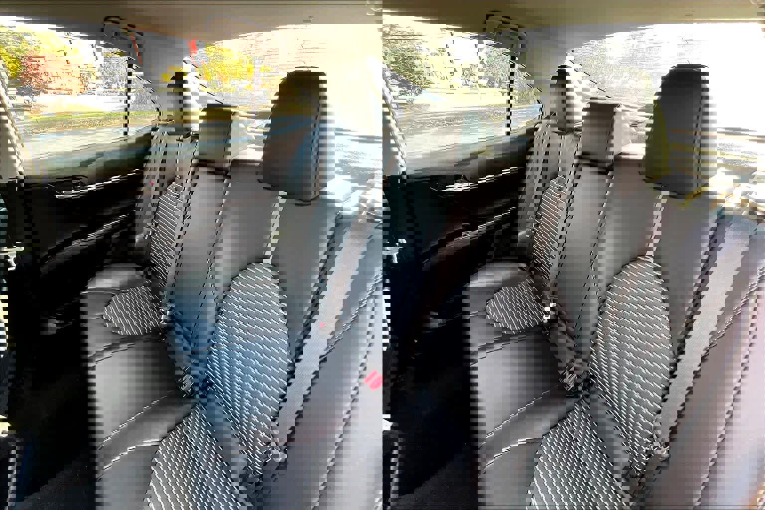 Used 2023 Toyota Camry SE image 20