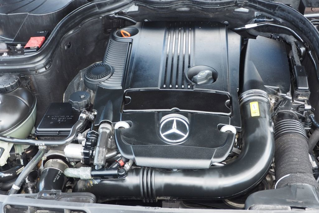Used 2013 Mercedes-Benz C 250 Sedan image 11