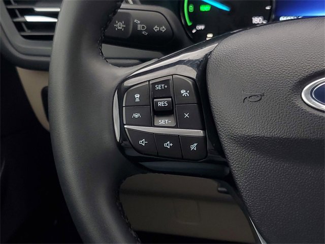 Used 2022 Ford Escape SEL image 19