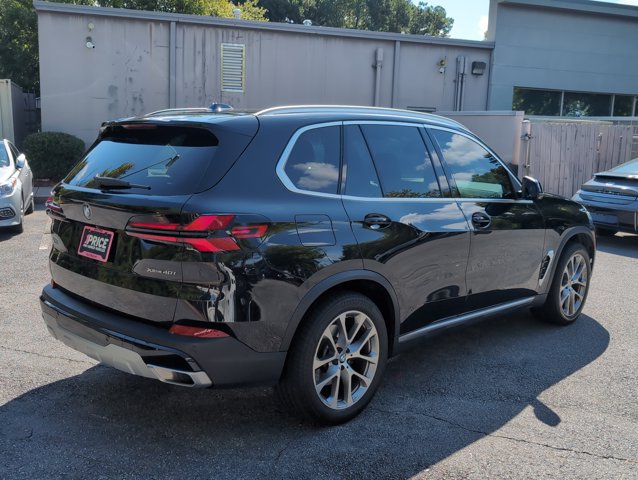 Used 2024 BMW X5 xDrive40i w/ Parking Assistance Package AWD/4WD image 5