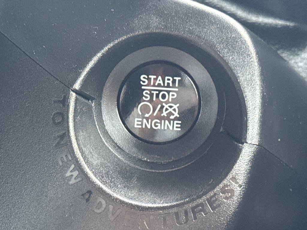 Used 2017 Jeep Renegade Sport w/ Power & Air Group AWD/4WD image 39