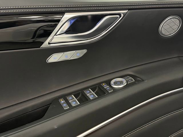 Used 2025 Genesis GV80 2.5T Standard image 15