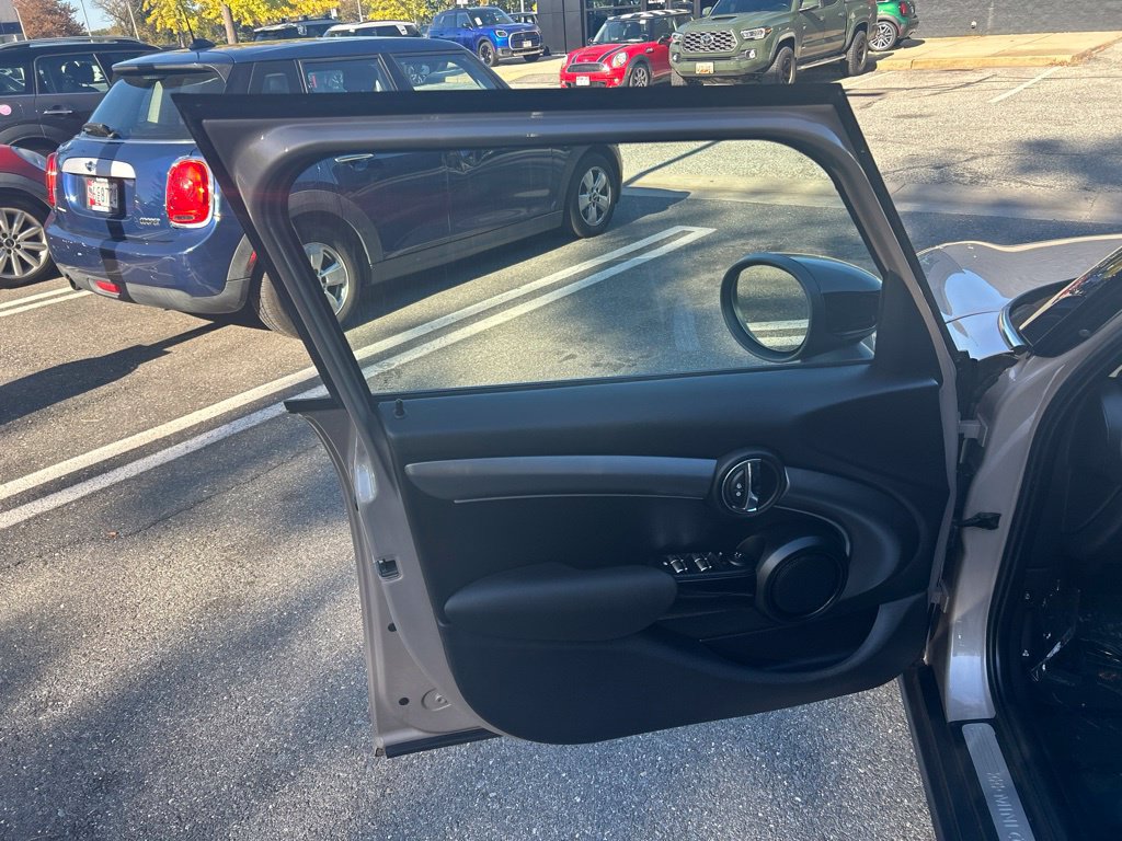 Used 2024 MINI Cooper S FWD image 28