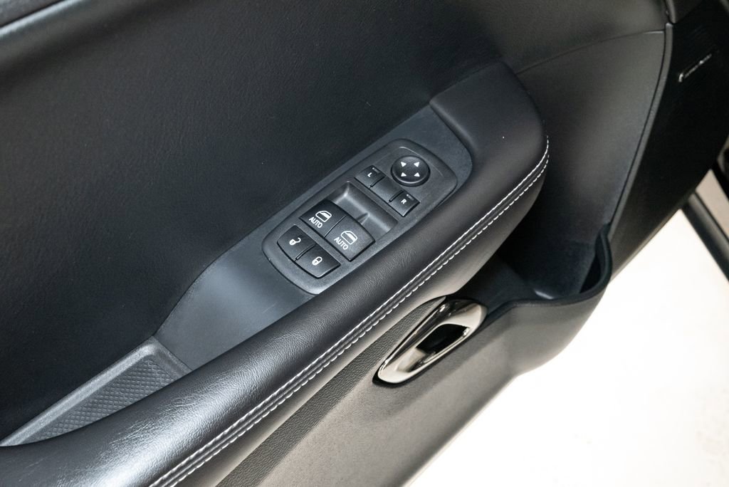 Used 2018 Dodge Challenger SRT Hellcat RWD image 14