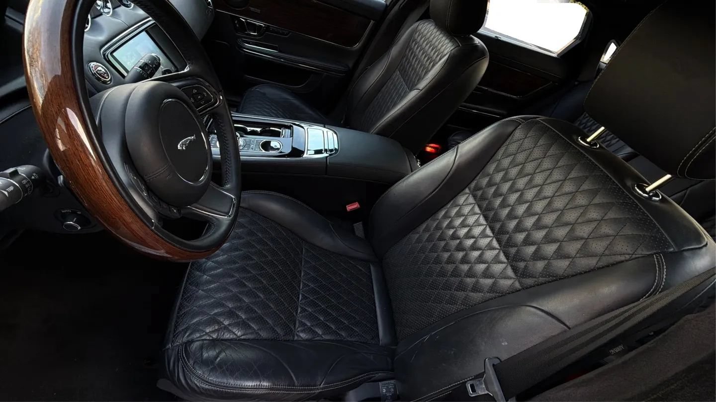 Used 2016 Jaguar XJ L Portfolio RWD image 11
