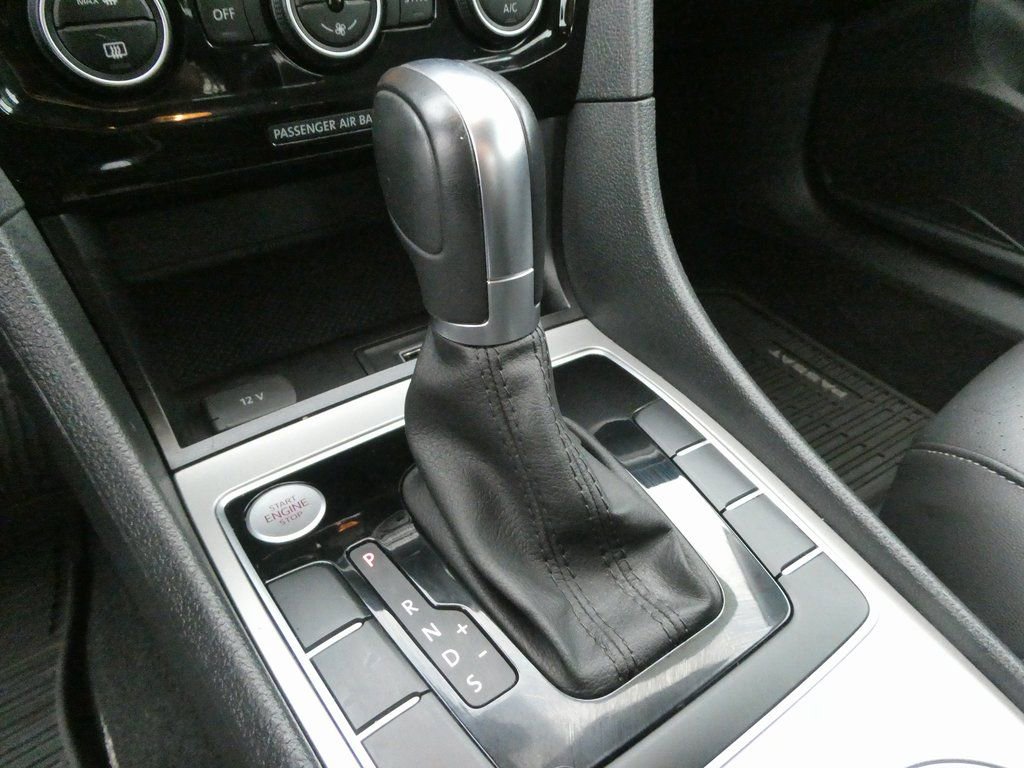 Used 2020 Volkswagen Passat 2.0T SE image 7