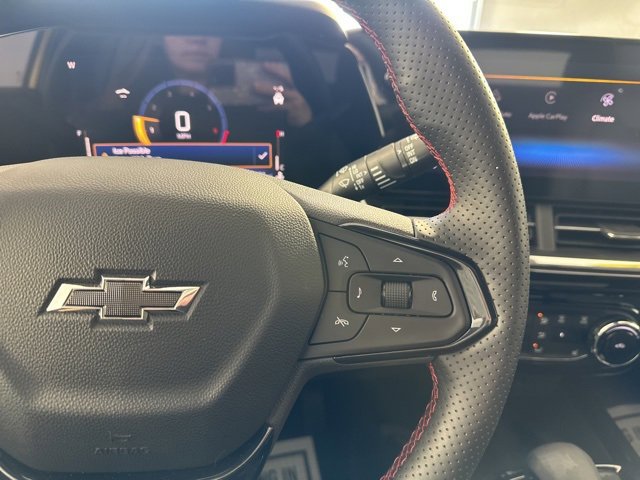 New 2025 Chevrolet Trax RS w/ Sunroof Package image 22