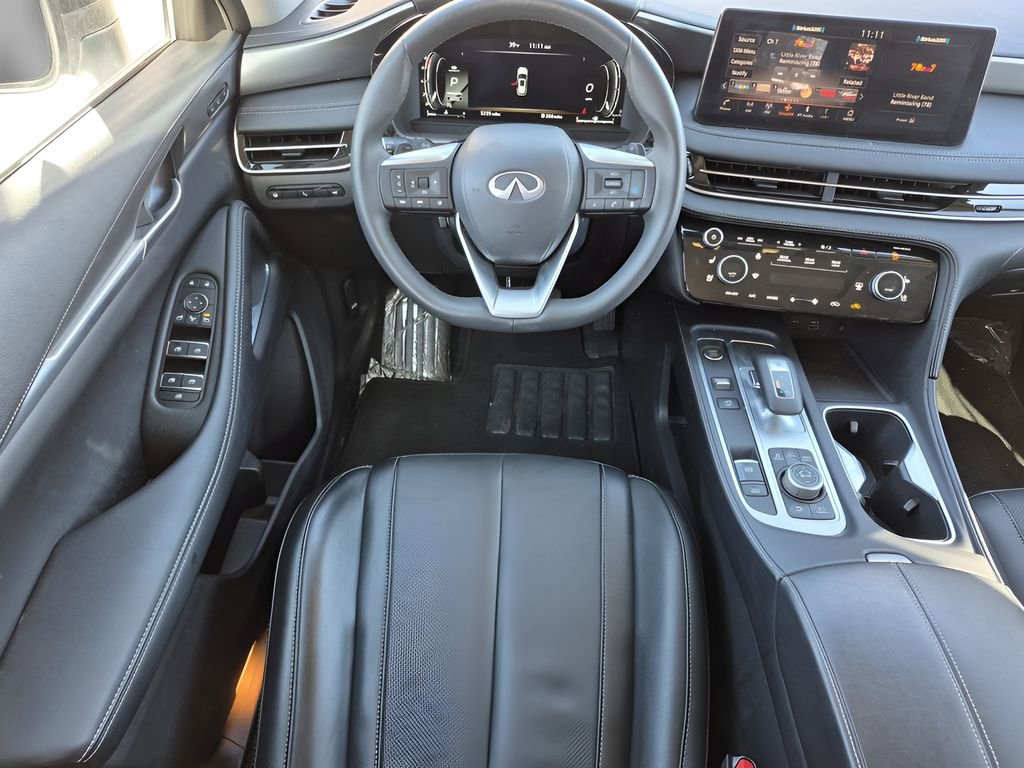 Used 2025 INFINITI QX60 Luxe w/ Vision Package image 21