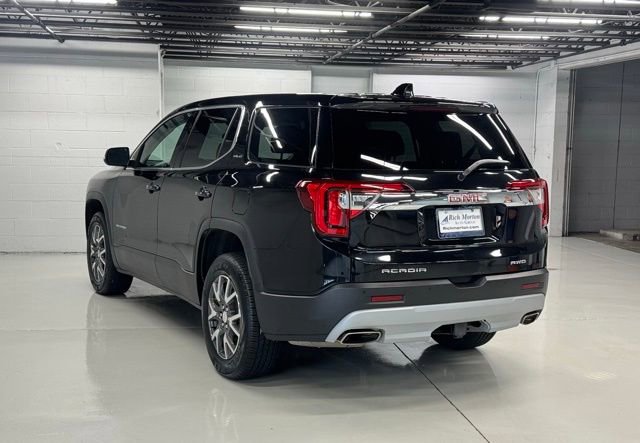 Used 2023 GMC Acadia SLE image 3