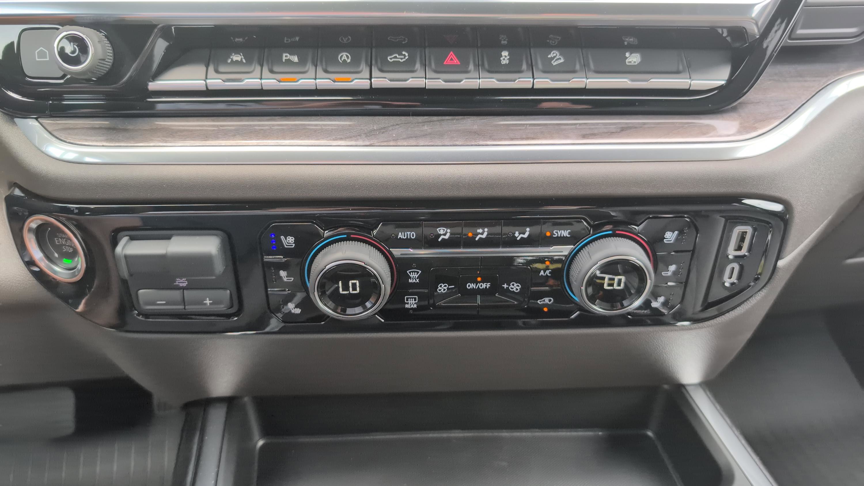 New 2026 Chevrolet Silverado 1500 LTZ w/ LTZ Premium Package image 25