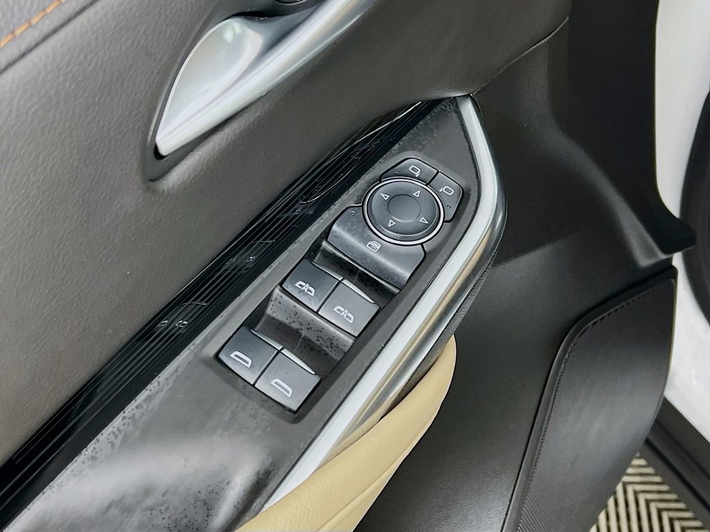 Used 2024 Cadillac XT4 Luxury image 33
