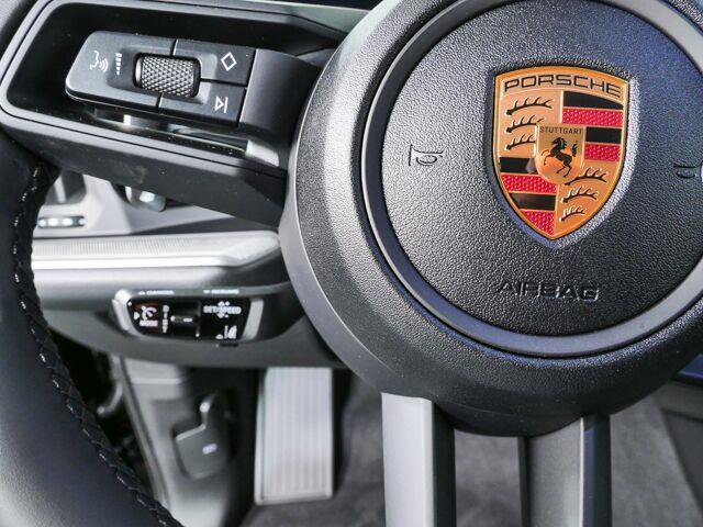 New 2026 Porsche Cayenne Coupe AWD/4WD image 10