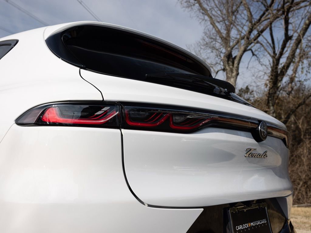 New 2026 Alfa Romeo Tonale w/ Black Premium Package image 50