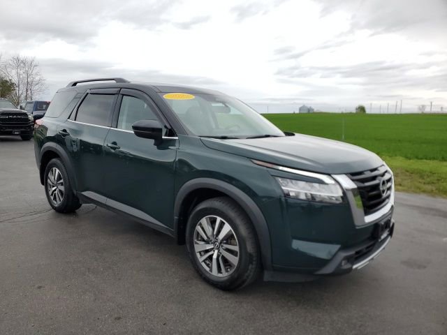 Used 2022 Nissan Pathfinder SL AWD/4WD image 7