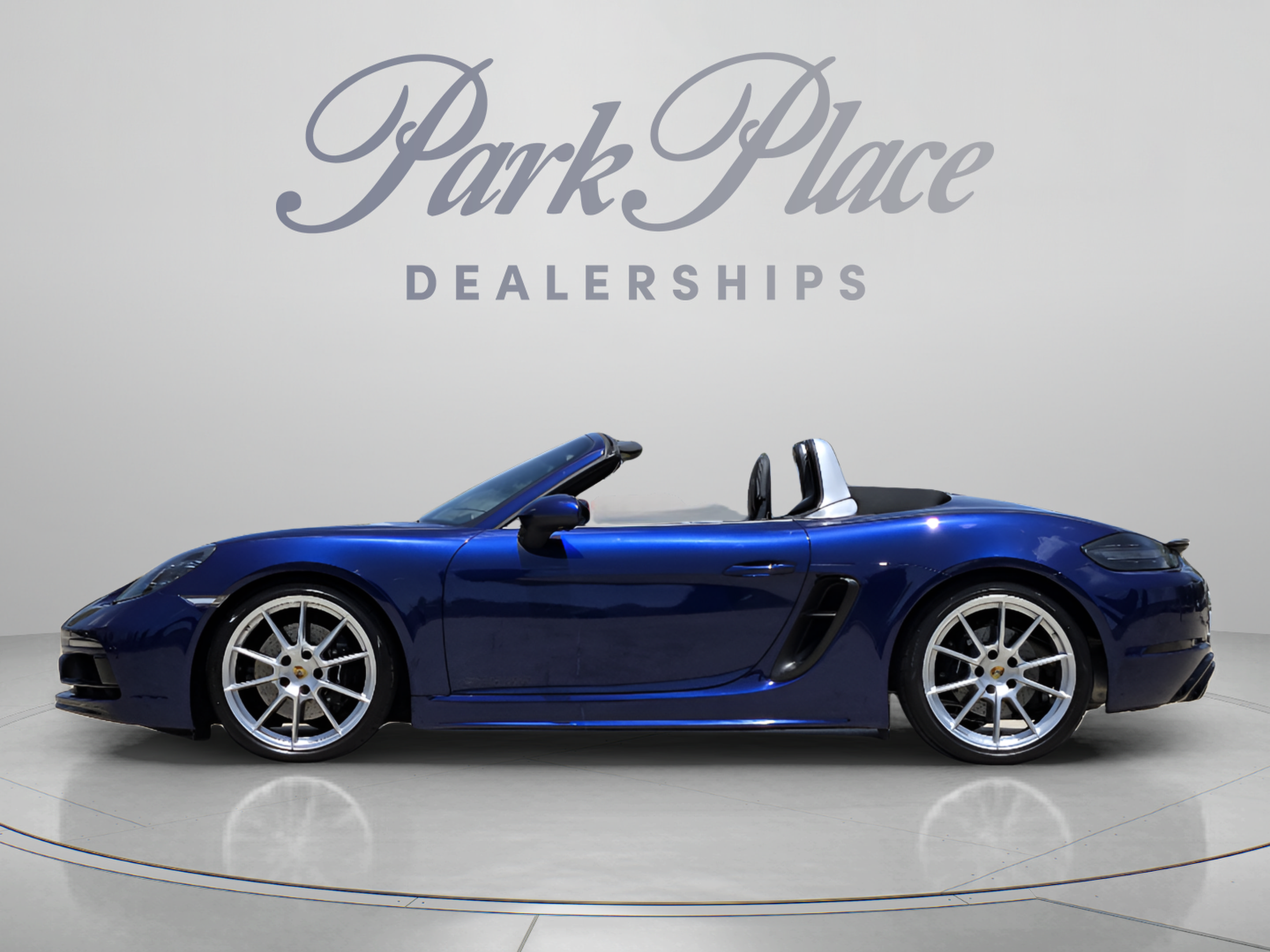 Used 2025 Porsche 718 Boxster GTS RWD image 2