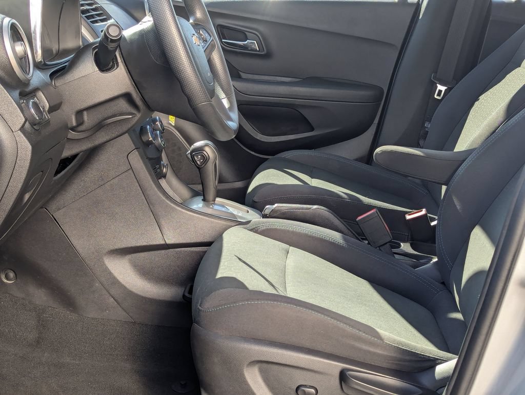 Used 2016 Chevrolet Trax LS FWD image 11