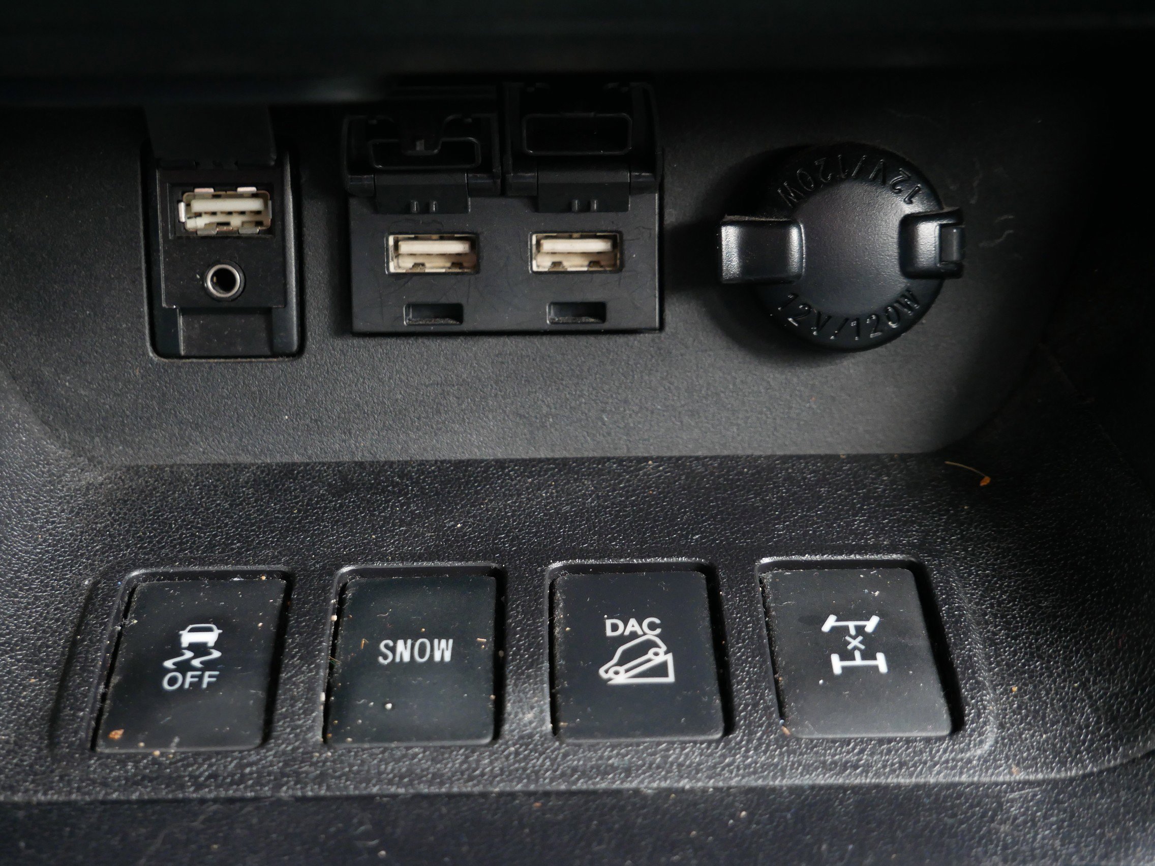 Used 2019 Toyota Highlander Plus AWD/4WD image 22