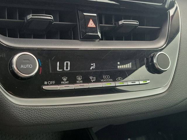 Used 2023 Toyota Corolla LE image 32