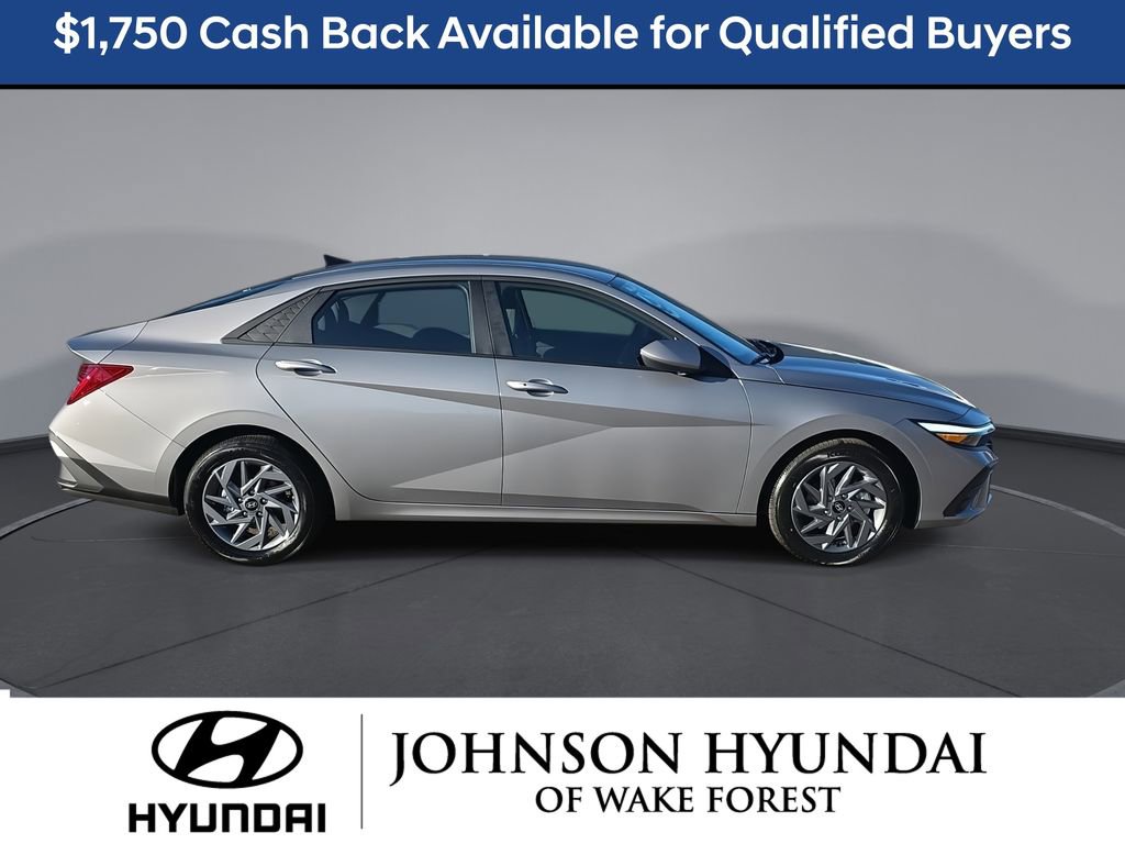 New 2026 Hyundai Elantra Blue image 13