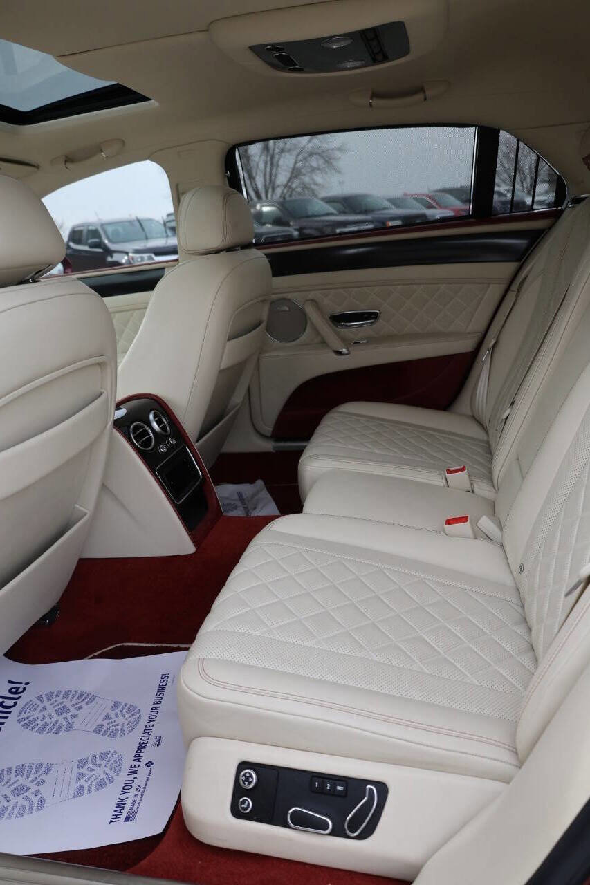 Used 2018 Bentley Flying Spur S W12 image 17