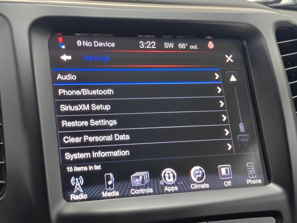 Used 2017 Jeep Cherokee Latitude w/ Cold Weather Group image 36