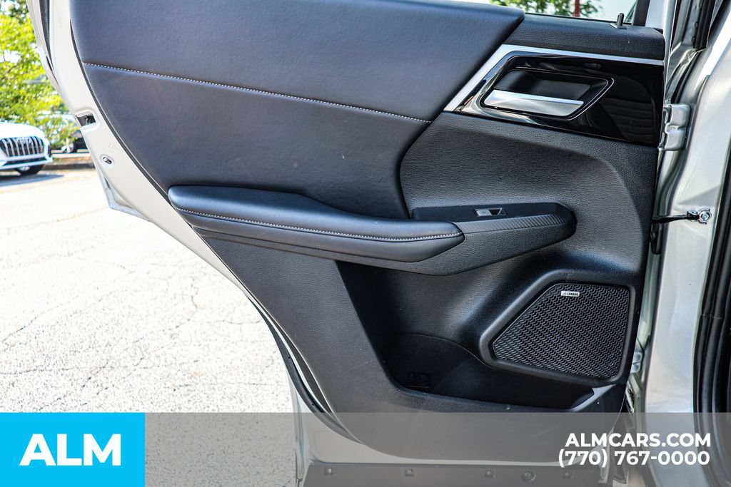 Used 2025 Mitsubishi Outlander SE FWD image 52