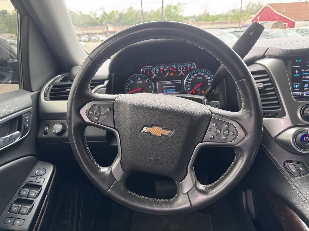 Used 2018 Chevrolet Suburban LT AWD/4WD image 23