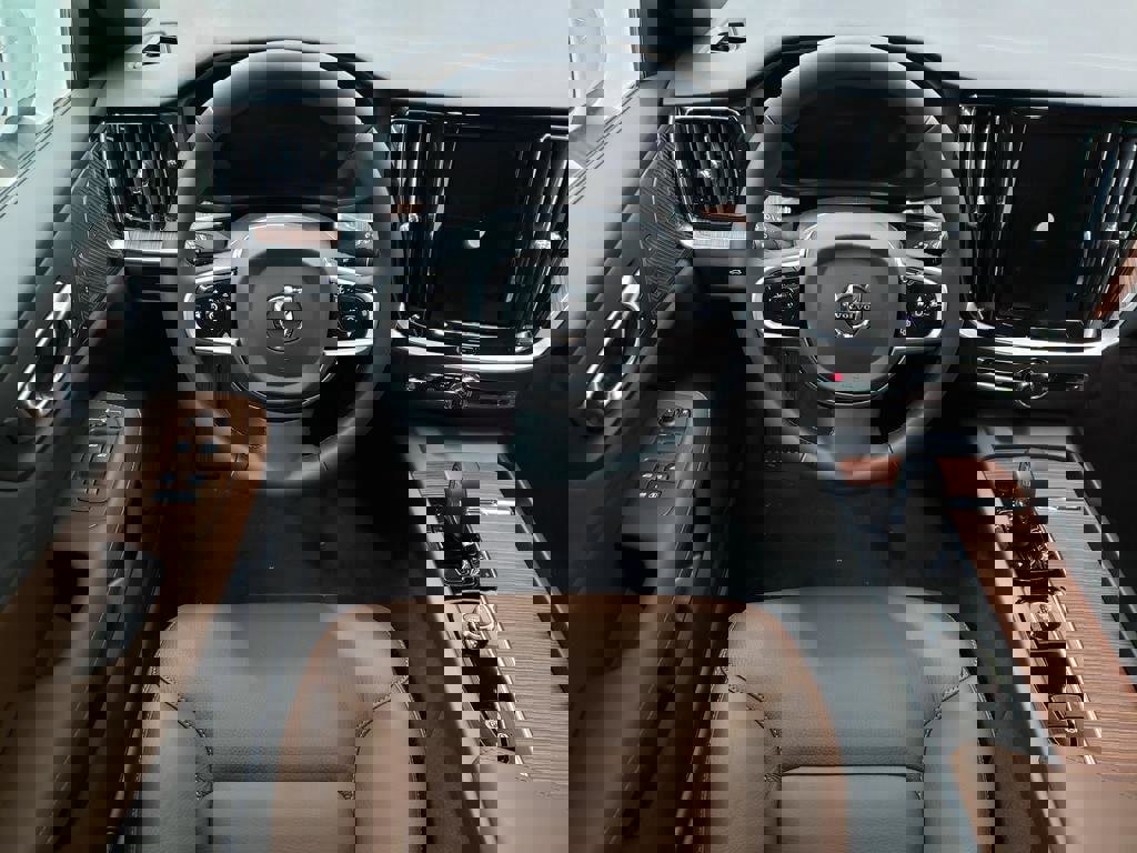 New 2026 Volvo V60 B5 Cross Country Plus w/ Protection Package Premier image 10