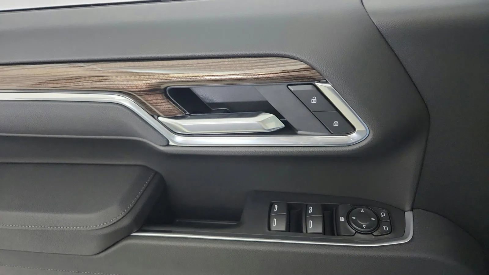 Used 2025 Chevrolet Silverado 1500 LT Trail Boss image 49