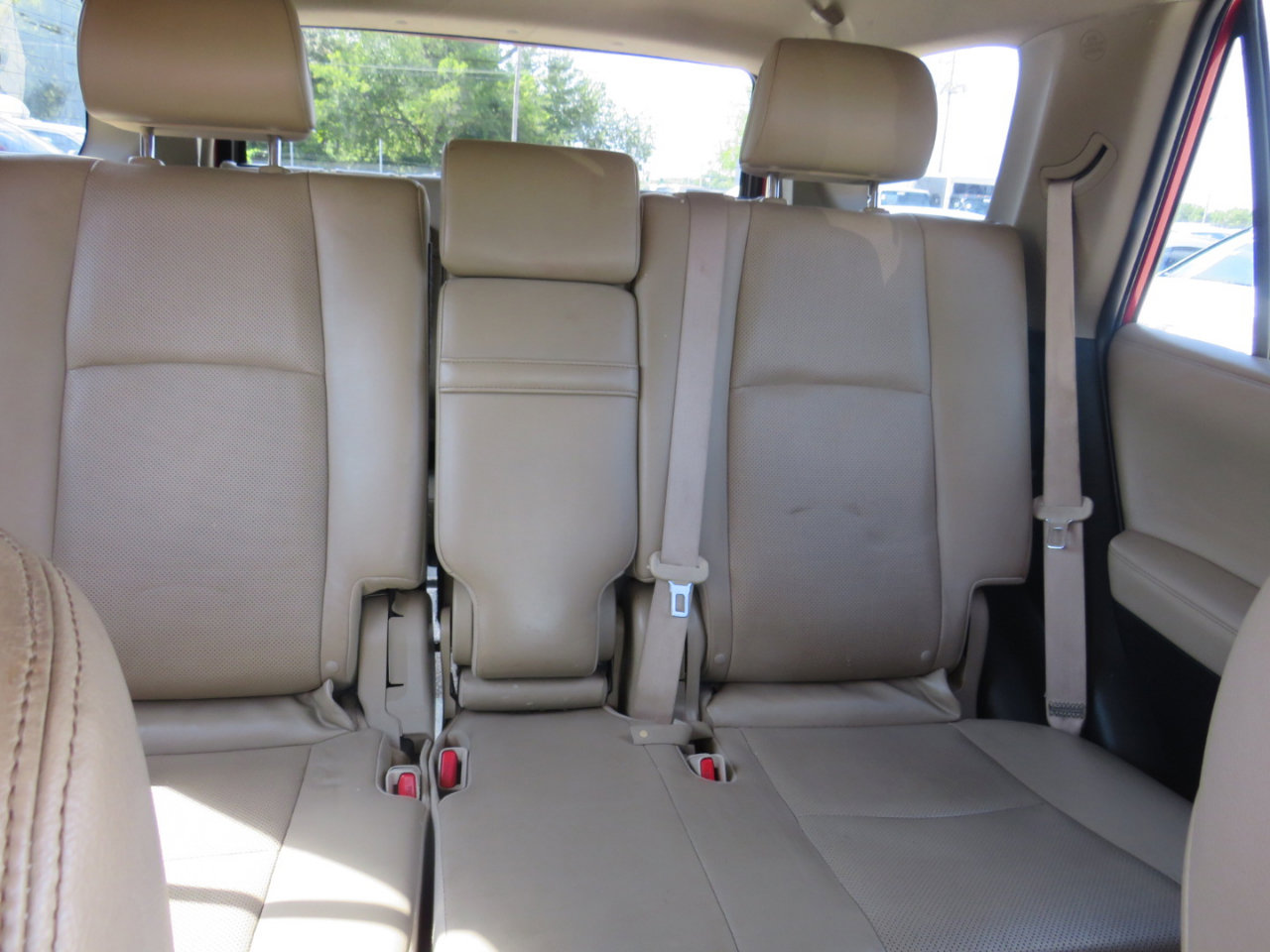 Used 2015 Toyota 4Runner Limited image 19