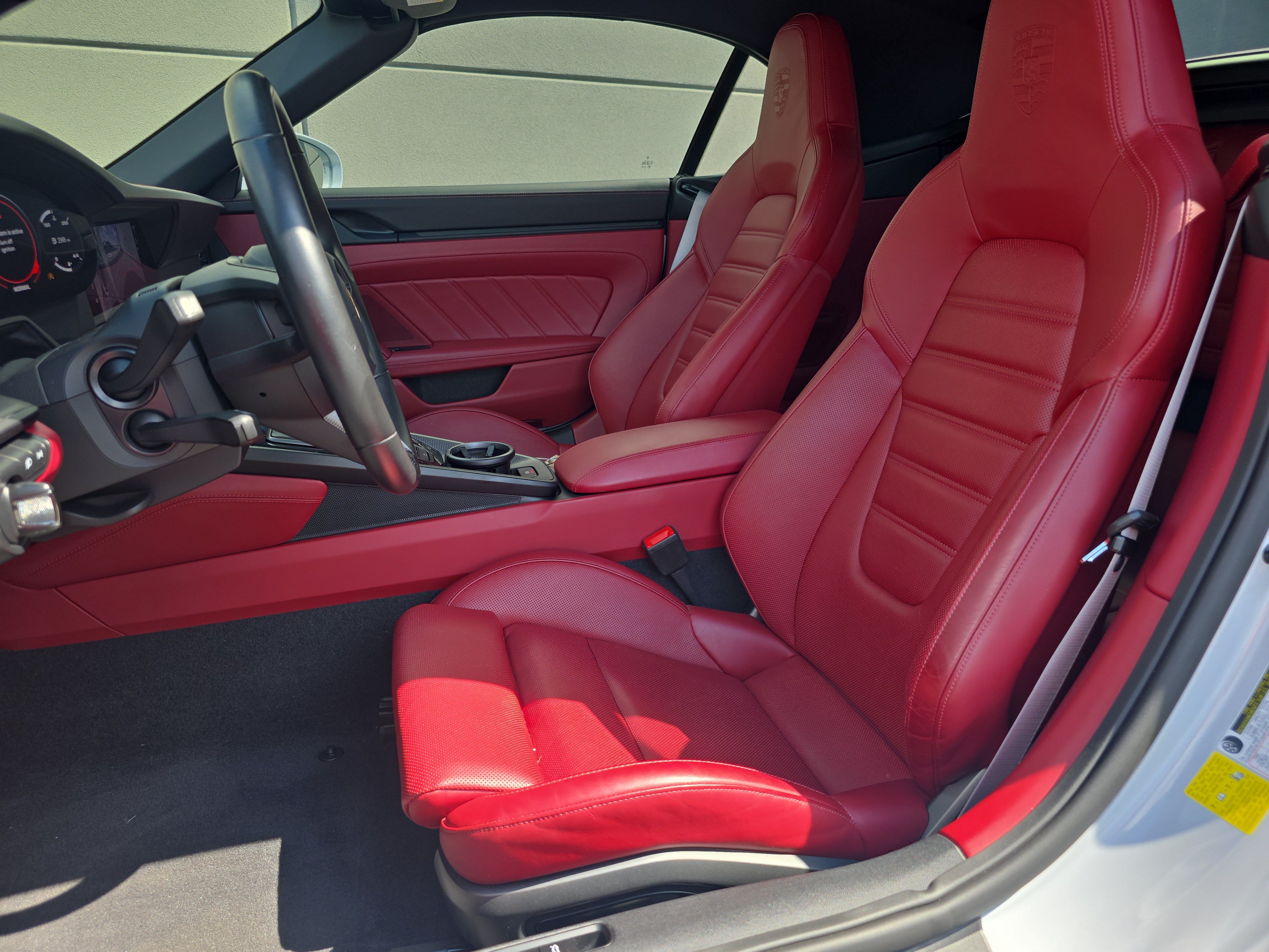Used 2024 Porsche 911 Carrera GTS RWD image 5