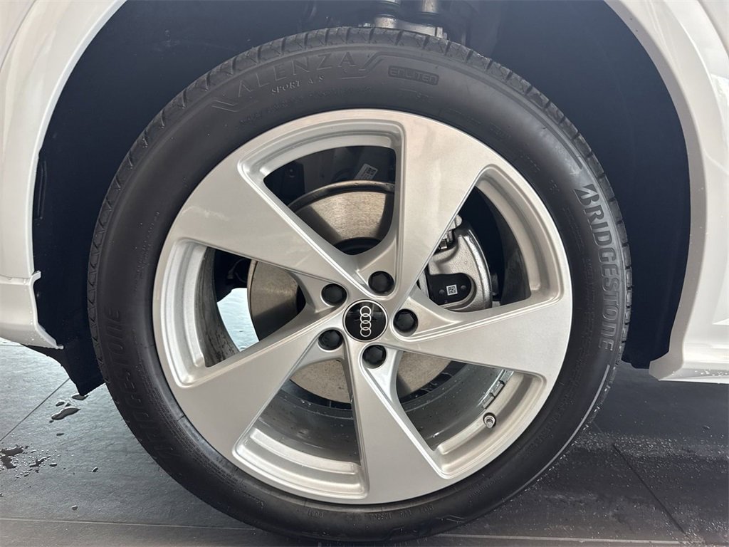 New 2025 Audi Q5 Premium Plus image 10