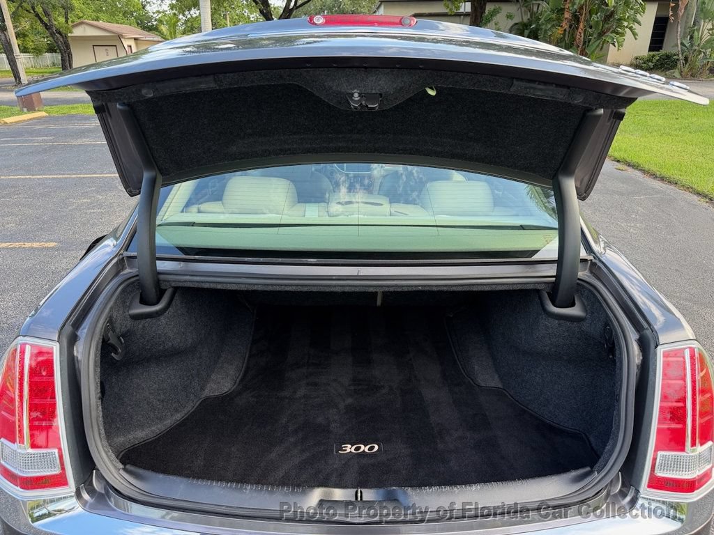 Used 2013 Chrysler 300 C RWD image 86