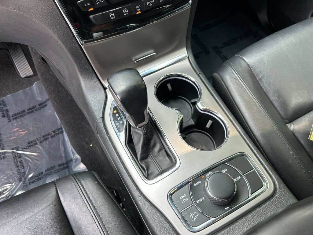 Used 2022 Jeep Grand Cherokee Limited AWD/4WD image 18
