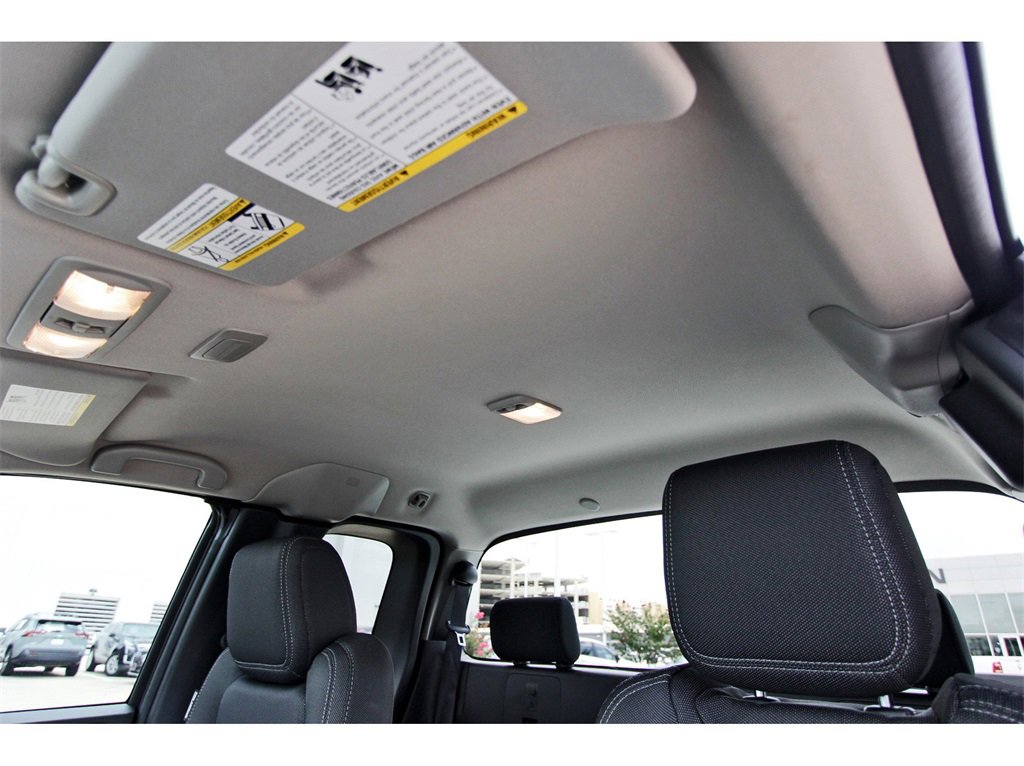 Certified 2024 Nissan Frontier SV w/ Technology Package image 28