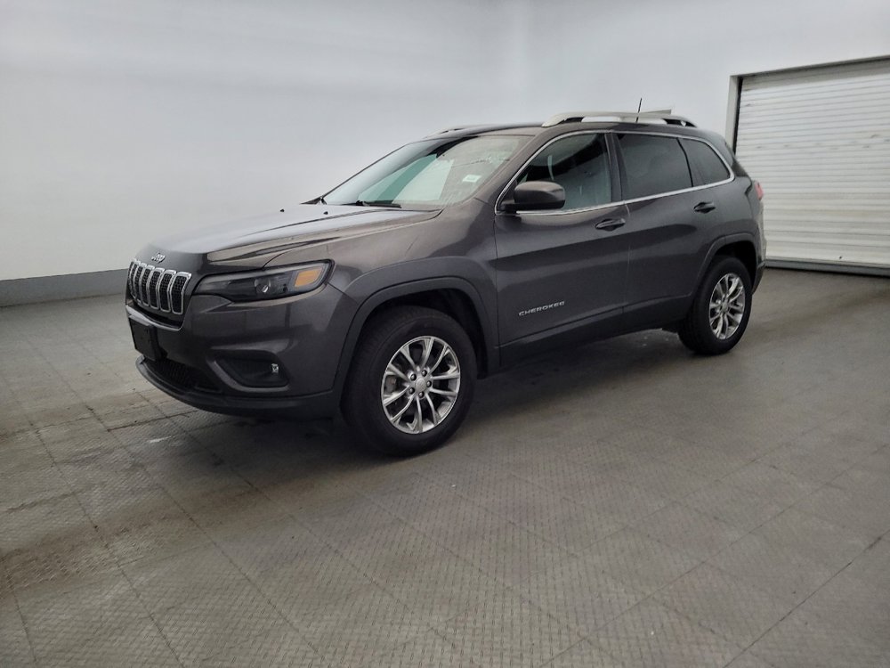 Used 2019 Jeep Cherokee Latitude Plus AWD/4WD image 2
