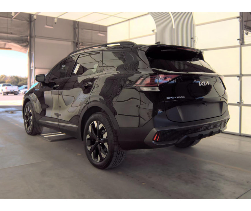 Used 2023 Kia Sportage X-Line w/ X-Line Premium Package AWD/4WD image 8