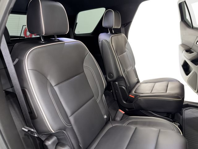 Used 2023 Chevrolet Traverse Premier FWD image 20