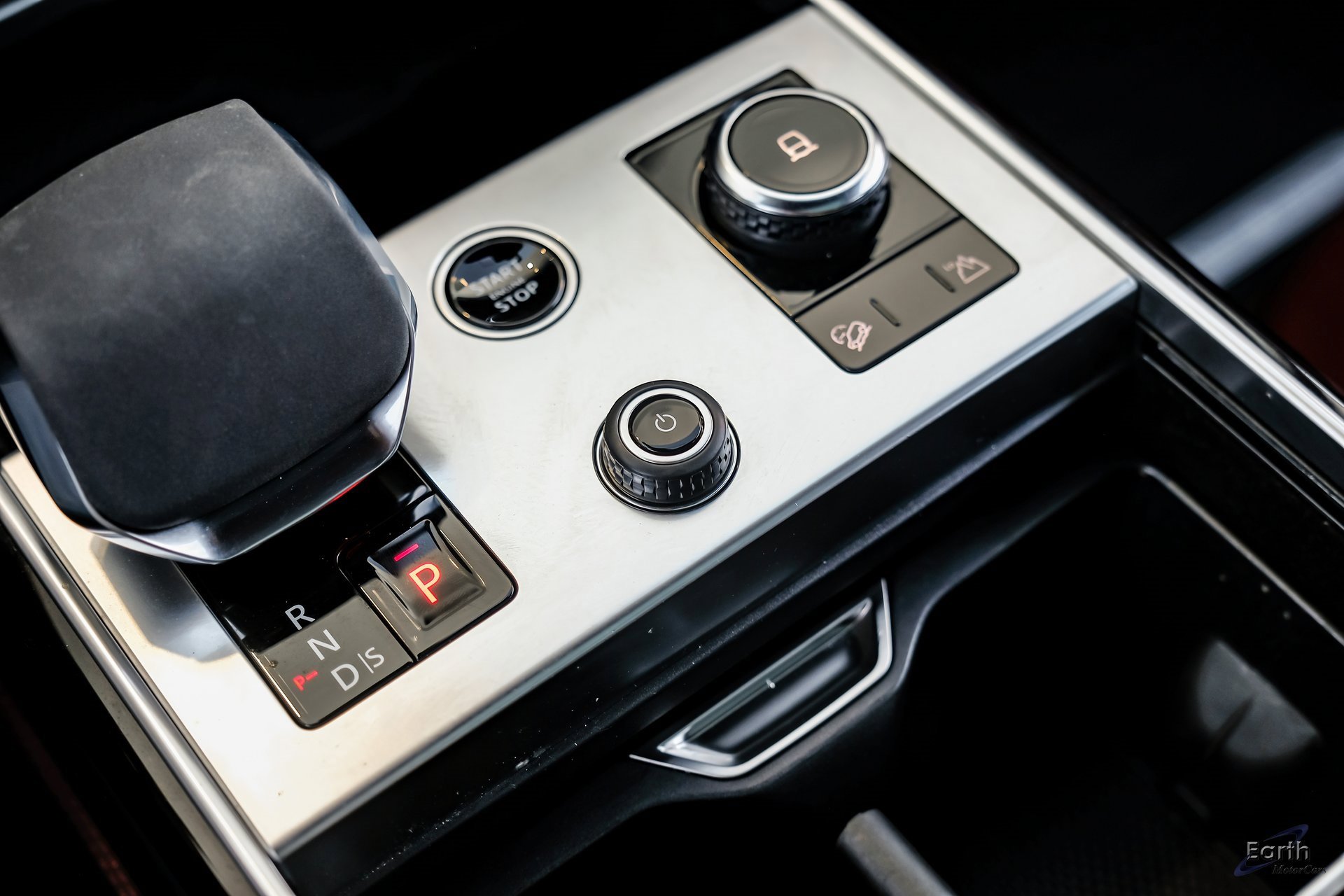 Used 2023 Land Rover Range Rover Long Wheelbase Autobiography image 54