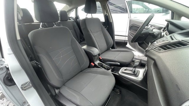 Used 2016 Ford Fiesta SE image 44