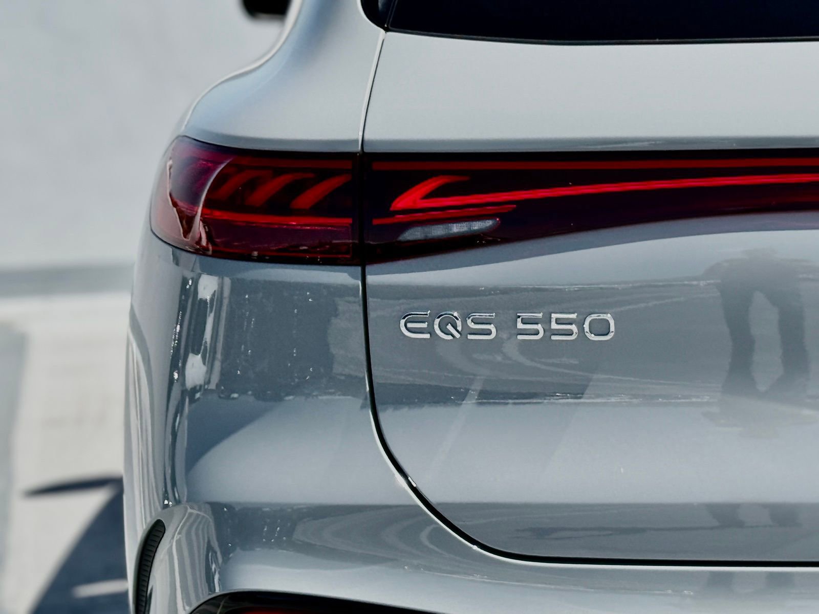 New 2026 Mercedes-Benz EQS 550 4MATIC SUV image 10