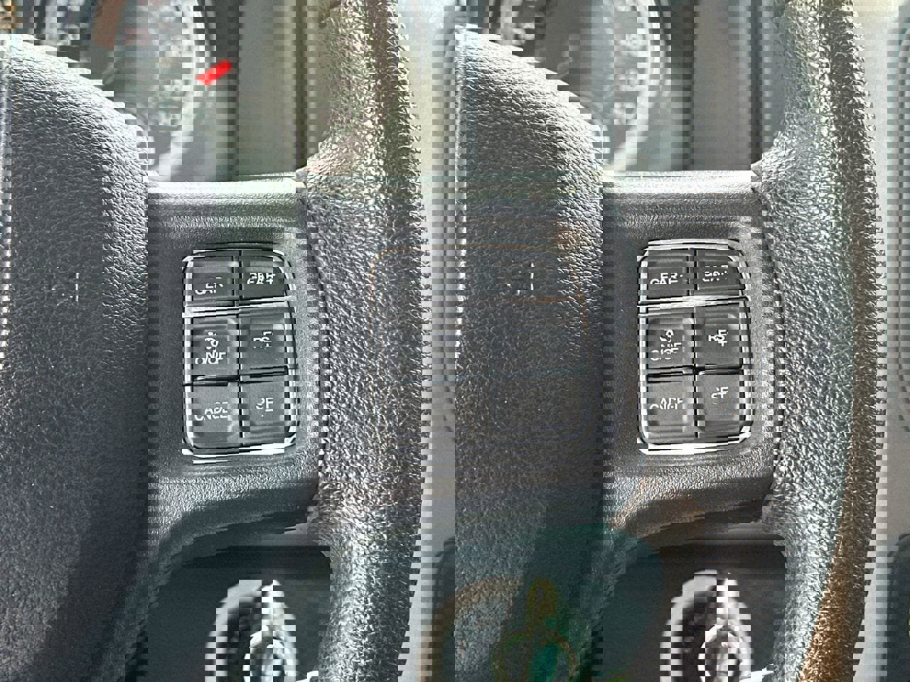 Used 2018 RAM 1500 Express w/ Express Value Package image 26